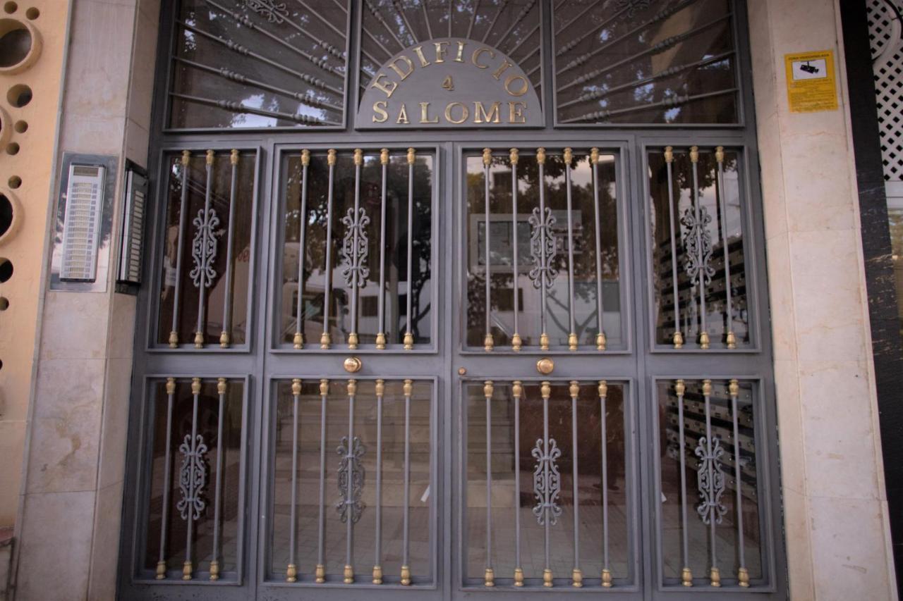 Salome Neo Suites 토레몰리노스 외부 사진